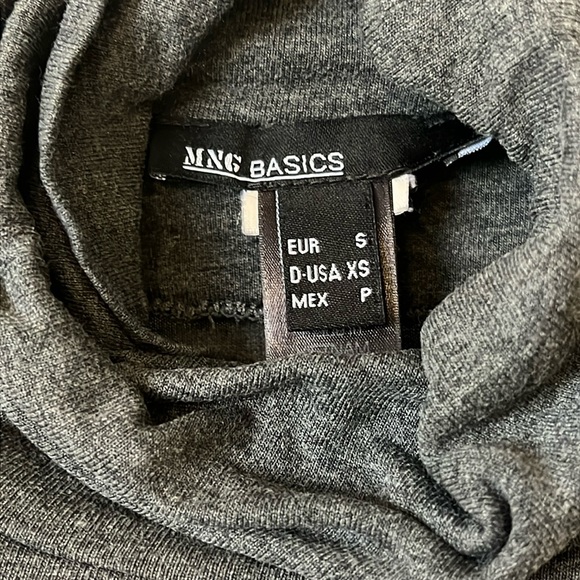 Mango gray turtle neck. - Picture 4 of 8